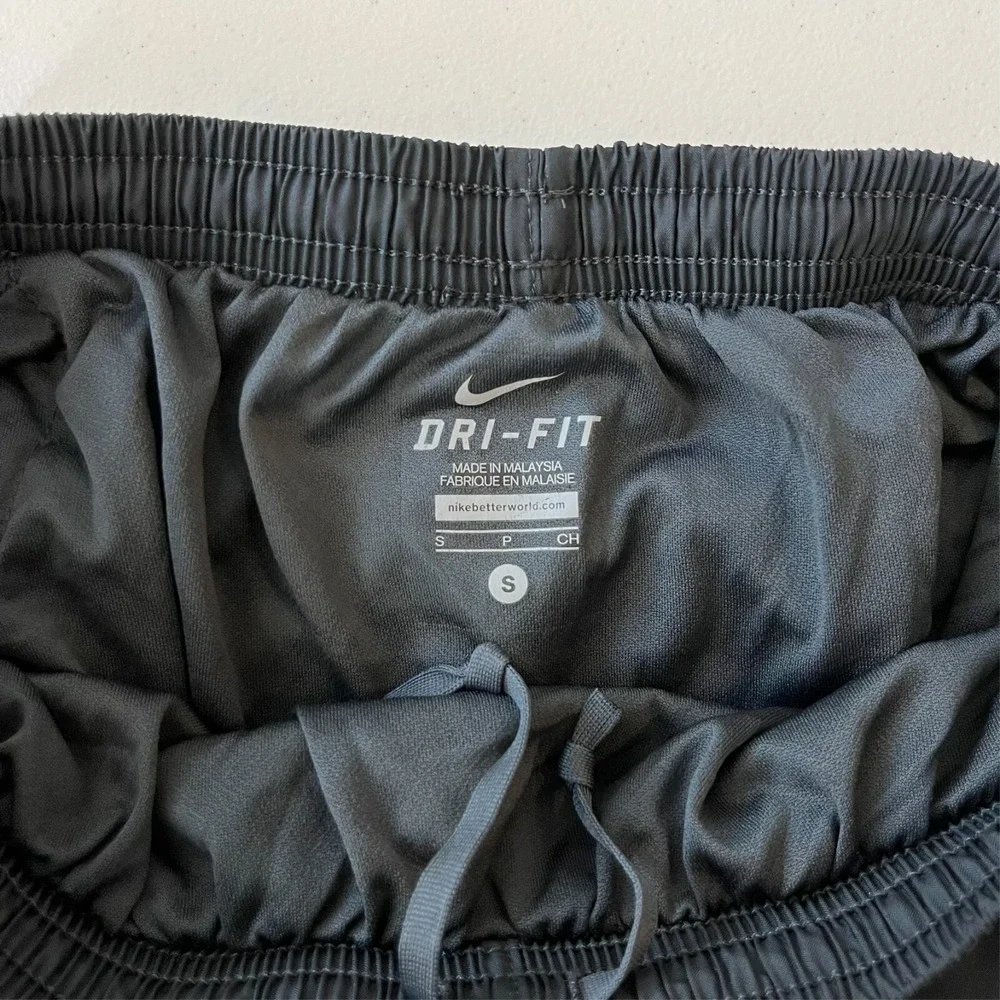 Nike Dri-FIT Tempo Running Shorts Womens Small Grey Green Yellow Athletic Gym